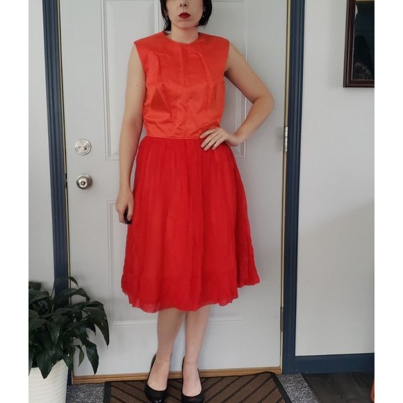 50s Hand Made Red Party Dress - Picture 2 of 4